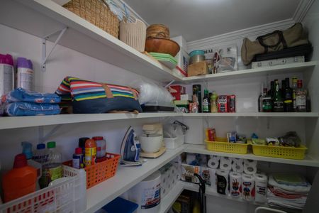 Apartamento à venda com 96m², 3 quartos e 2 vagas Apartamento à venda com 96m², 3 quartos e 2 vagasDISPENSA