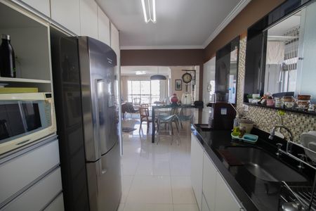 Apartamento à venda com 96m², 3 quartos e 2 vagas Apartamento à venda com 96m², 3 quartos e 2 vagasCOZINHA