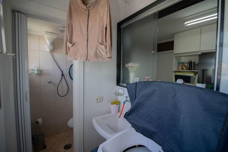 Apartamento à venda com 96m², 3 quartos e 2 vagas Apartamento à venda com 96m², 3 quartos e 2 vagasÁREA DE SERVIÇO