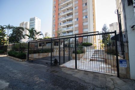 Apartamento à venda com 96m², 3 quartos e 2 vagas Apartamento à venda com 96m², 3 quartos e 2 vagasFACHADA