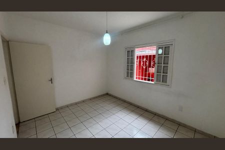 Casa à venda com 125m², 2 quartos e 2 vagas Casa à venda com 125m², 2 quartos e 2 vagasQuarto 1