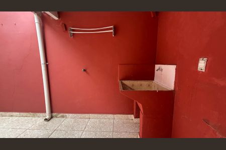Casa à venda com 125m², 2 quartos e 2 vagas Casa à venda com 125m², 2 quartos e 2 vagasQuintal - Area de Serviço