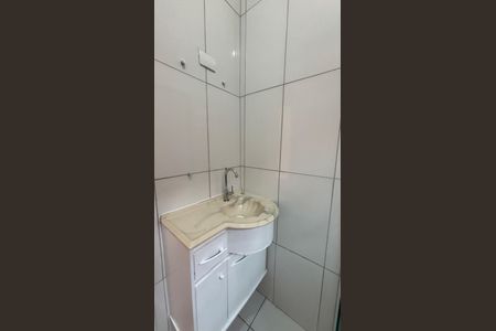 Casa à venda com 125m², 2 quartos e 2 vagas Casa à venda com 125m², 2 quartos e 2 vagasBanheiro