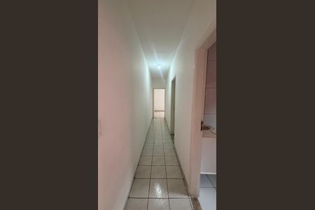 Corredor de casa à venda com 2 quartos, 125m² em Jardim Cambui, Santo André