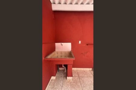 Casa à venda com 125m², 2 quartos e 2 vagas Casa à venda com 125m², 2 quartos e 2 vagasQuintal - Area de Serviço