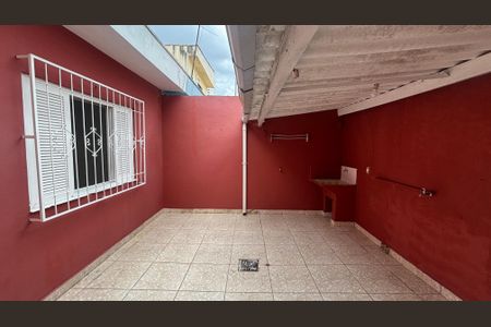 Casa à venda com 125m², 2 quartos e 2 vagas Casa à venda com 125m², 2 quartos e 2 vagasQuintal