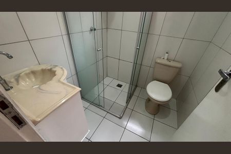 Casa à venda com 125m², 2 quartos e 2 vagas Casa à venda com 125m², 2 quartos e 2 vagasBanheiro