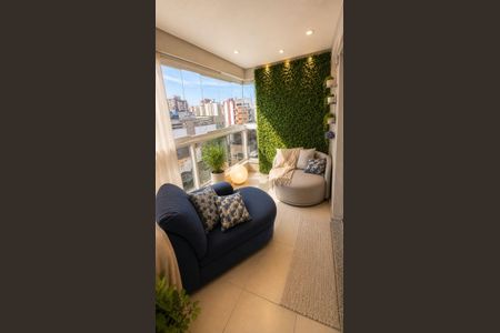 Apartamento para alugar com 157m², 3 quartos e 4 vagasVaranda