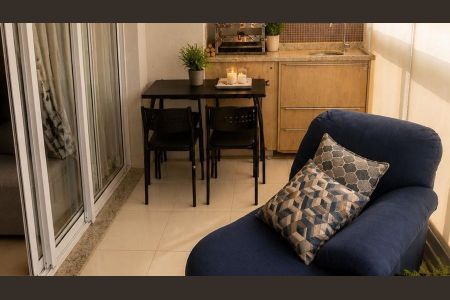 Apartamento para alugar com 157m², 3 quartos e 4 vagasVaranda