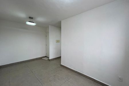 Sala de apartamento para alugar com 2 quartos, 40m² em Vila Cristalia, São Paulo