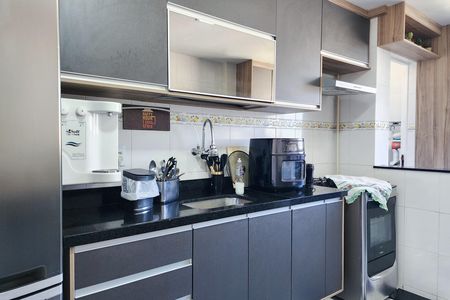 Apartamento à venda com 92m², 2 quartos e 2 vagasCozinha 