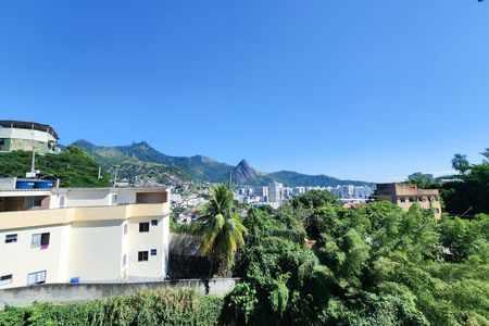 Apartamento à venda com 92m², 2 quartos e 2 vagasVista