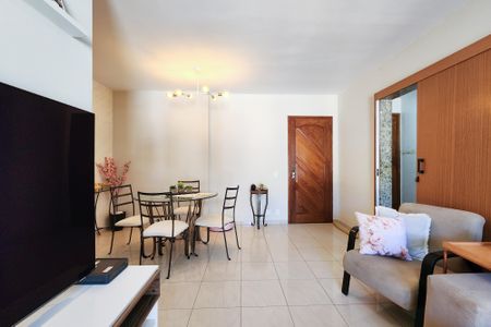 Apartamento à venda com 92m², 2 quartos e 2 vagasSala 
