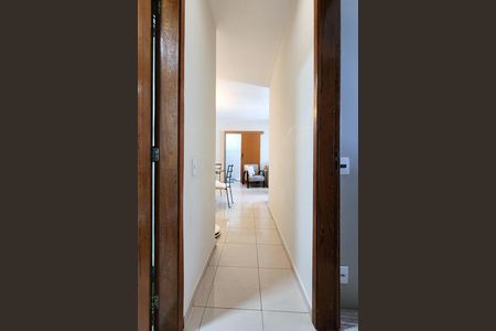 Apartamento à venda com 92m², 2 quartos e 2 vagasCorredor