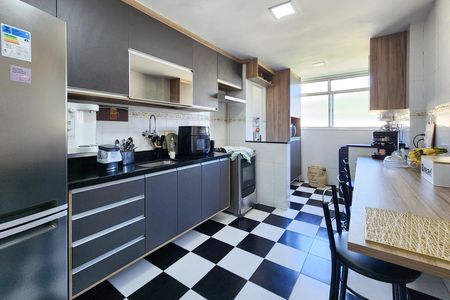 Apartamento à venda com 92m², 2 quartos e 2 vagasCozinha 