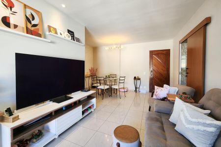 Apartamento à venda com 92m², 2 quartos e 2 vagasSala 