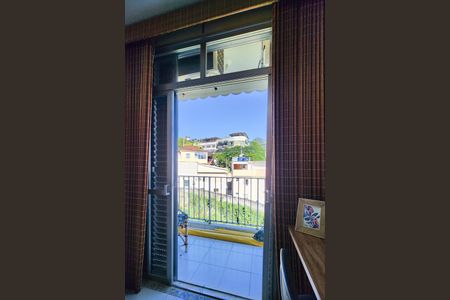Apartamento à venda com 92m², 2 quartos e 2 vagasVaranda 