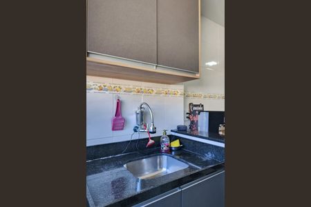 Apartamento à venda com 92m², 2 quartos e 2 vagasCozinha 