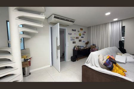 Sala de casa à venda com 3 quartos, 155m² em Água Rasa, São Paulo