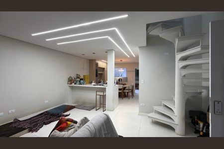Casa à venda com 155m², 3 quartos e 2 vagas Casa à venda com 155m², 3 quartos e 2 vagasSala