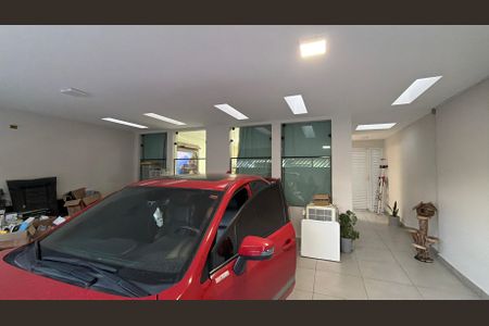 Casa à venda com 155m², 3 quartos e 2 vagas Casa à venda com 155m², 3 quartos e 2 vagasGaragem