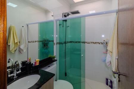 Casa à venda com 102m², 3 quartos e 2 vagas Casa à venda com 102m², 3 quartos e 2 vagasBanheiro 2