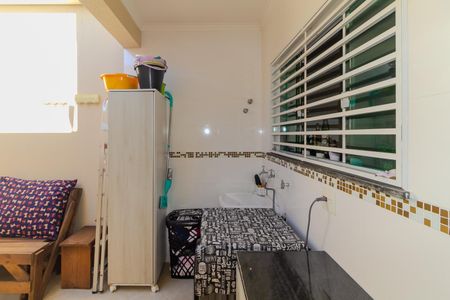 Casa à venda com 102m², 3 quartos e 2 vagas Casa à venda com 102m², 3 quartos e 2 vagasÁrea de Serviço