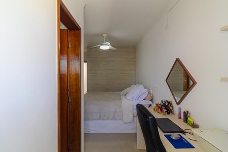 Casa à venda com 102m², 3 quartos e 2 vagas Casa à venda com 102m², 3 quartos e 2 vagasQuarto 3 - Suíte