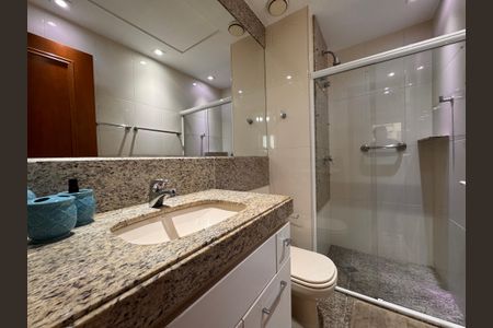 Apartamento à venda com 171m², 4 quartos e 2 vagasSuíte 2 - Banheiro