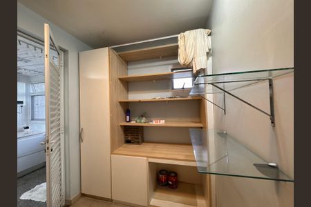 Apartamento à venda com 171m², 4 quartos e 2 vagasCozinha e Área de Serviço - Quarto