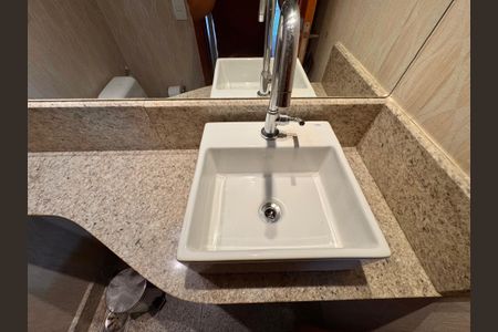 Apartamento à venda com 171m², 4 quartos e 2 vagasLavabo