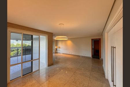 Apartamento à venda com 171m², 4 quartos e 2 vagasSala