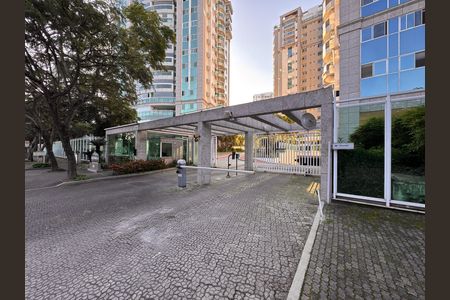 Apartamento à venda com 171m², 4 quartos e 2 vagasFachada