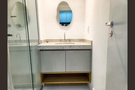 Banheiro de apartamento para alugar com 1 quarto, 30m² em Higienópolis, São Paulo