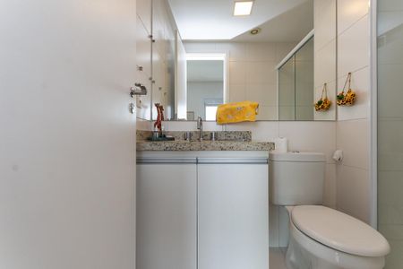 Studio à venda com 46m², 1 quarto e 1 vaga Studio à venda com 46m², 1 quarto e 1 vagaBanheiro Social