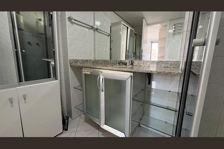 Apartamento à venda com 65m², 2 quartos e 1 vaga