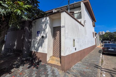 Casa à venda com 82m², 2 quartos e 1 vagaFachada