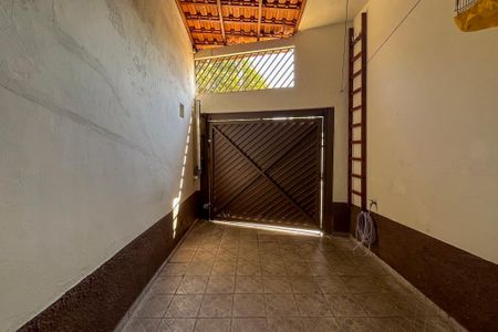Casa à venda com 82m², 2 quartos e 1 vagaGaragem