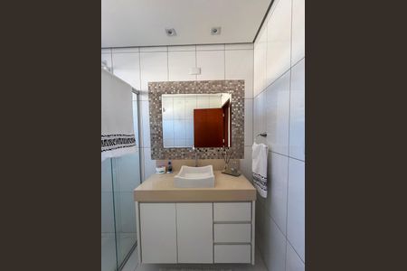 Casa à venda com 82m², 2 quartos e 1 vagaBanheiro
