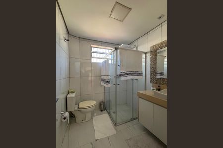 Casa à venda com 82m², 2 quartos e 1 vagaBanheiro