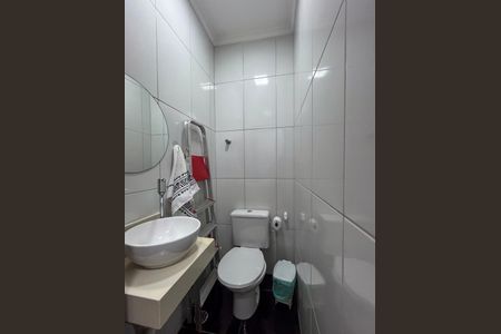 Casa à venda com 82m², 2 quartos e 1 vagaBanheiro de serviço