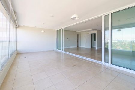 Apartamento para alugar com 180m², 3 quartos e 3 vagasSala - Varanda