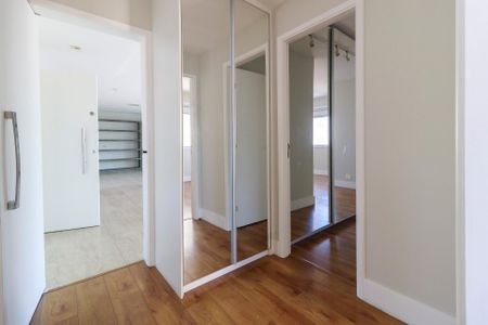 Apartamento para alugar com 180m², 3 quartos e 3 vagasCorredor