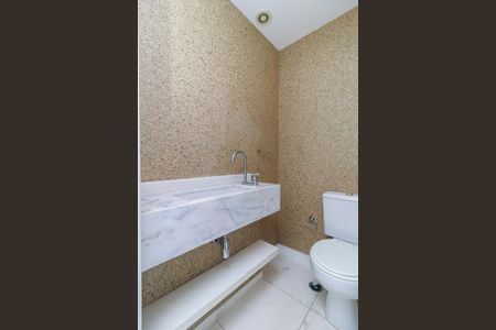 Apartamento para alugar com 180m², 3 quartos e 3 vagasLavabo