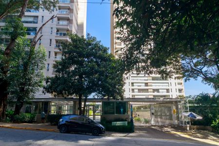 Apartamento para alugar com 180m², 3 quartos e 3 vagasFachada