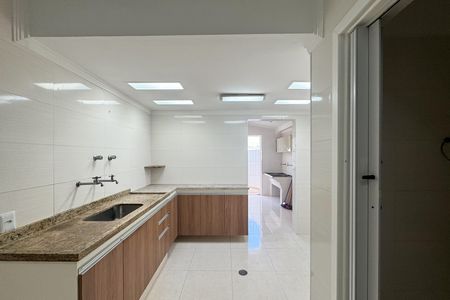 Casa à venda com 104m², 3 quartos e 2 vagas Casa à venda com 104m², 3 quartos e 2 vagasCozinha
