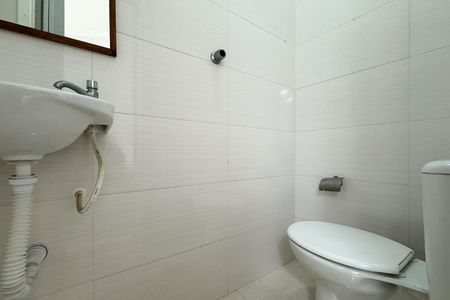 Casa à venda com 104m², 3 quartos e 2 vagas Casa à venda com 104m², 3 quartos e 2 vagasLavabo