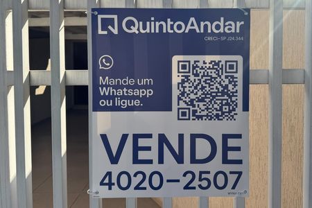 Casa à venda com 104m², 3 quartos e 2 vagas Casa à venda com 104m², 3 quartos e 2 vagasPlaca