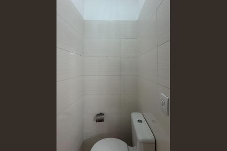 Casa à venda com 104m², 3 quartos e 2 vagas Casa à venda com 104m², 3 quartos e 2 vagasLavabo