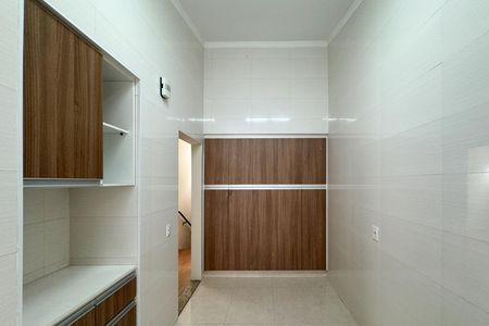 Casa à venda com 104m², 3 quartos e 2 vagas Casa à venda com 104m², 3 quartos e 2 vagasCopa